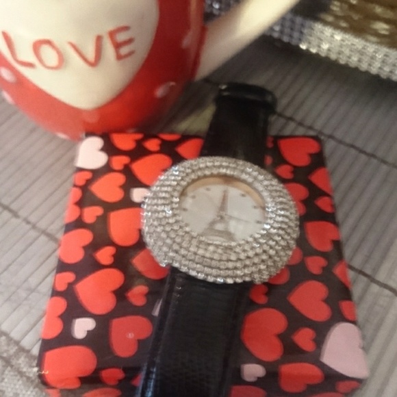 Watch - Picture 2 of 4